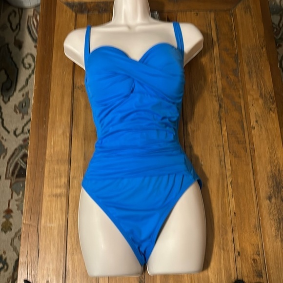 La Blanca Other - L Blanca Island Goddess Over The Shoulder Rouched Front Bandeau swim suit